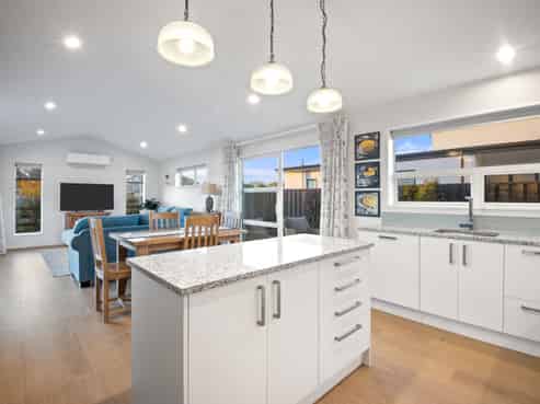 12 Jury Lane, Ravenswood