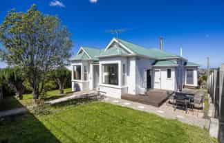 17 Carnarvon Street, Belleknowes