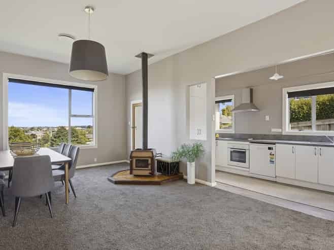 17 Carnarvon Street, Belleknowes