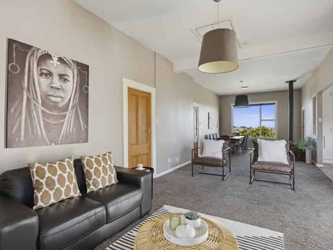 17 Carnarvon Street, Belleknowes