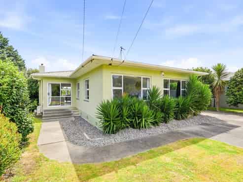 15 Raine Street, Whanganui East