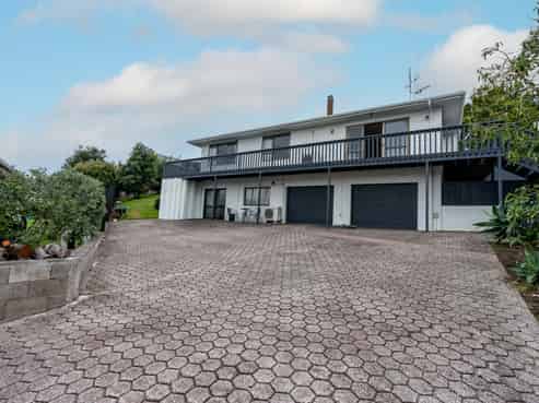 10 Robyn Place, Dinsdale