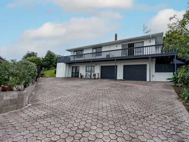 10 Robyn Place, Dinsdale