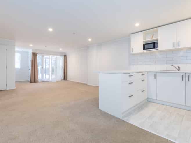 26 Boardman Lane, Newton