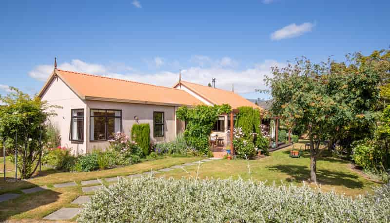 77 Newcastle Street, Clyde