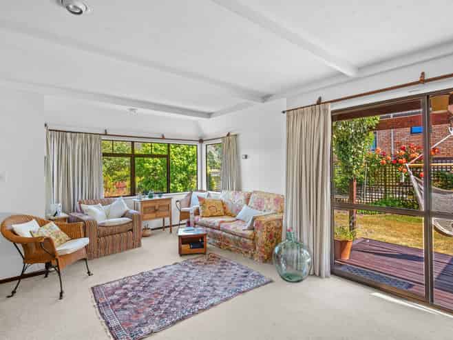 77 Newcastle Street, Clyde