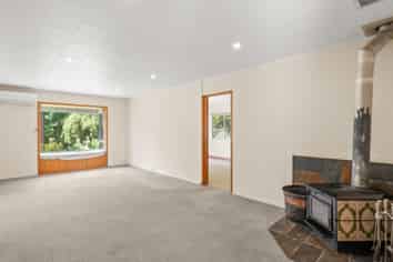 19 Tod Place, LINCOLN