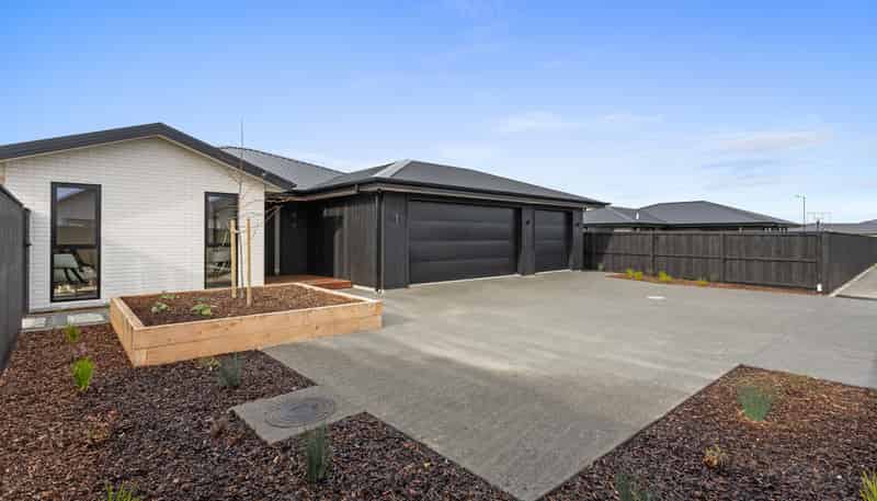 104 Faulks Drive, Lincoln