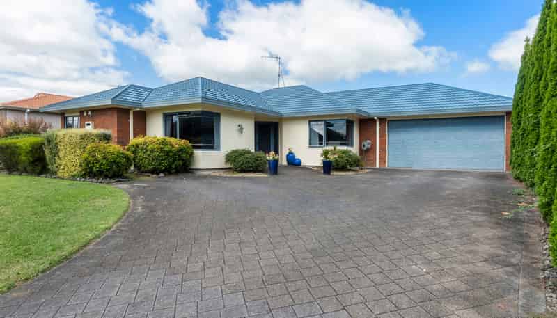 16 Hastings Place, Hamilton Lake
