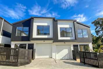 11&13 Tabitha Crescent, Henderson