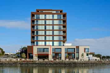 301 Catal/6 Boundary Road, Hobsonville