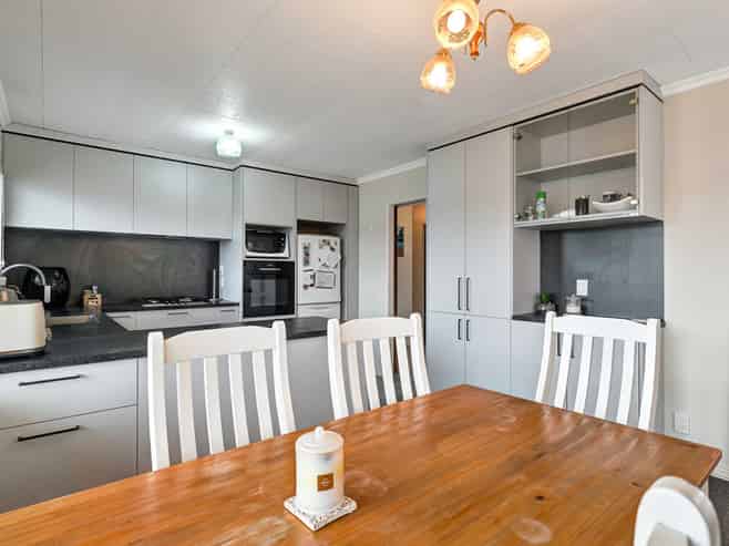 20 Tukapa Street, Westown