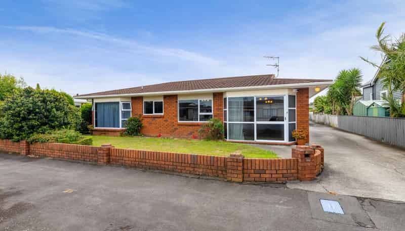 20 Tukapa Street, Westown