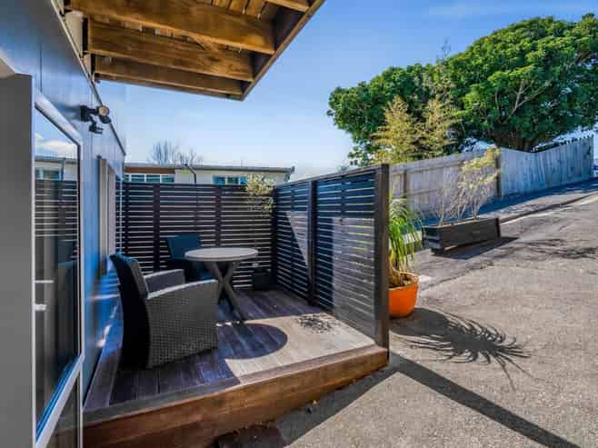 1/367 Devon Street East, Strandon