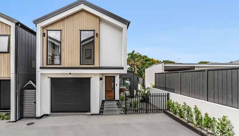 55E Tawa Road, One Tree Hill