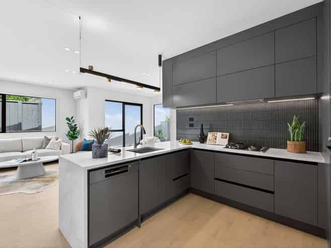 55E Tawa Road, One Tree Hill