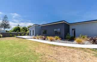 100 Atkinson Ave, Otaki