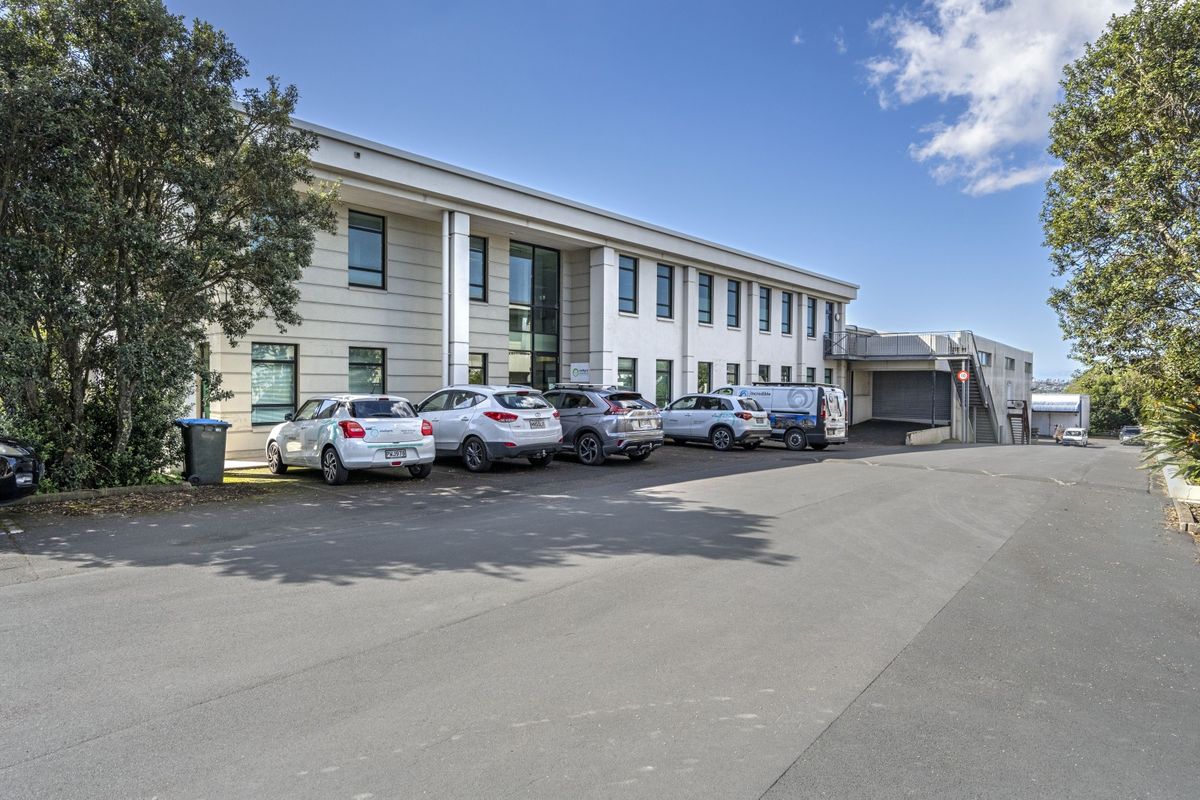 Functional office and warehouse in Rosebank – pohled 2