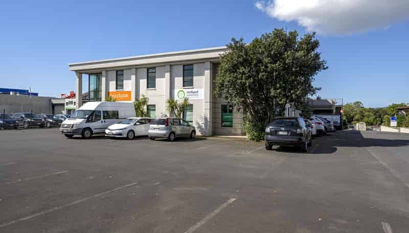 651 Rosebank Road, Avondale