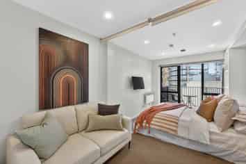 8J/23 Emily Place, Auckland Central