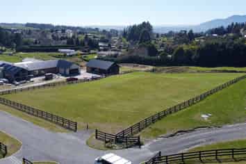 17 Lochinvar Lane, Acacia Bay