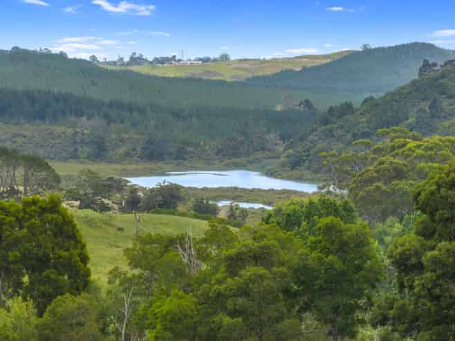 109 Okura River Road, Okura