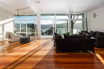 37 The Crescent, Roseneath