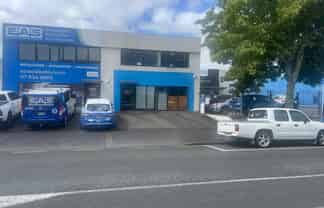 CENTRAL FRANKTON OFFICE/WAREHOUSE