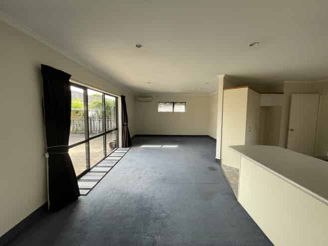 Hawkes Bay - Address withheld