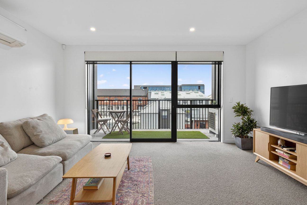 Spacious Apartment, City Views and All Day Sun - Vista 4