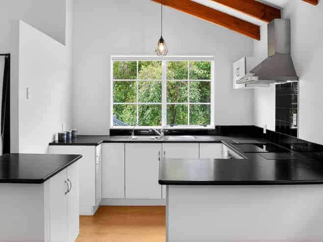 16 Puawai Street, Kaiwaka