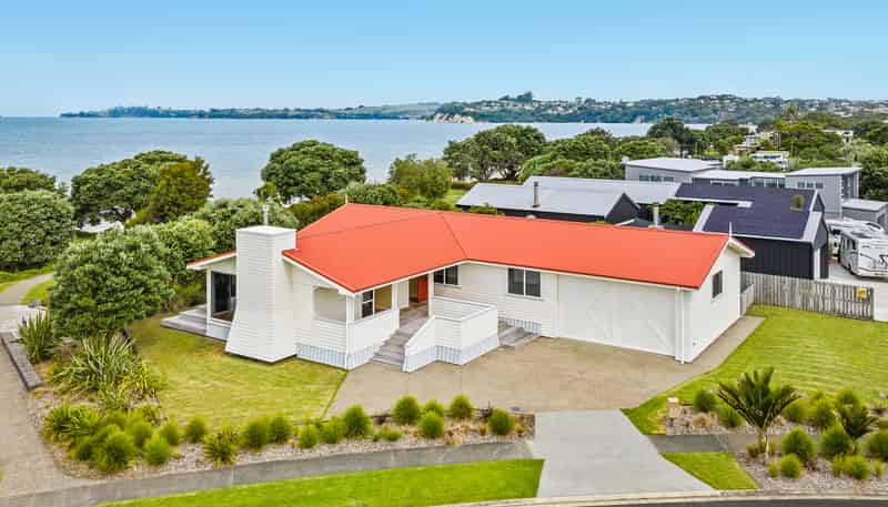 28 Schooner Avenue, Snells Beach