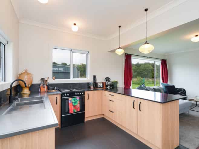 193 Mason Road, Seaward Bush