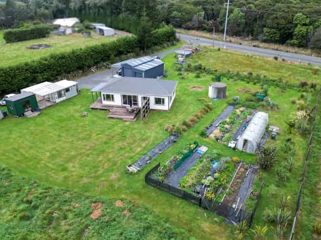 193 Mason Road, Seaward Bush