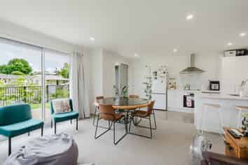 2/11 Miro Street, Maeroa