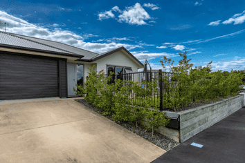 2/11 Miro Street, Maeroa