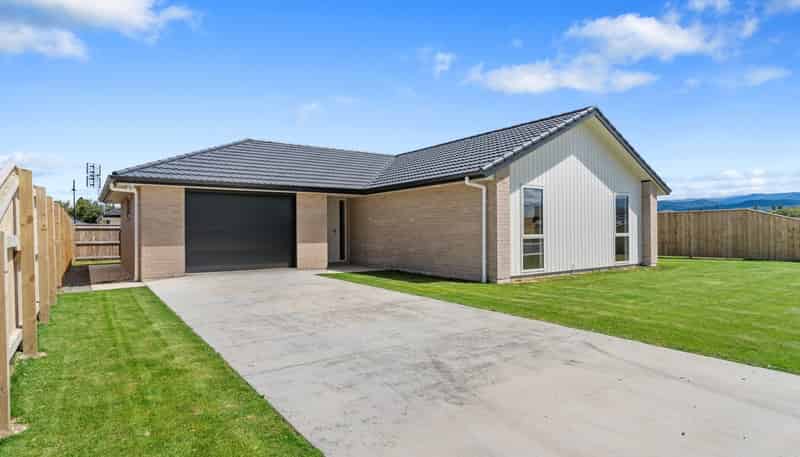 9 Georgina Beyer Way, Carterton