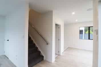 15 Grove Lane, Pakuranga