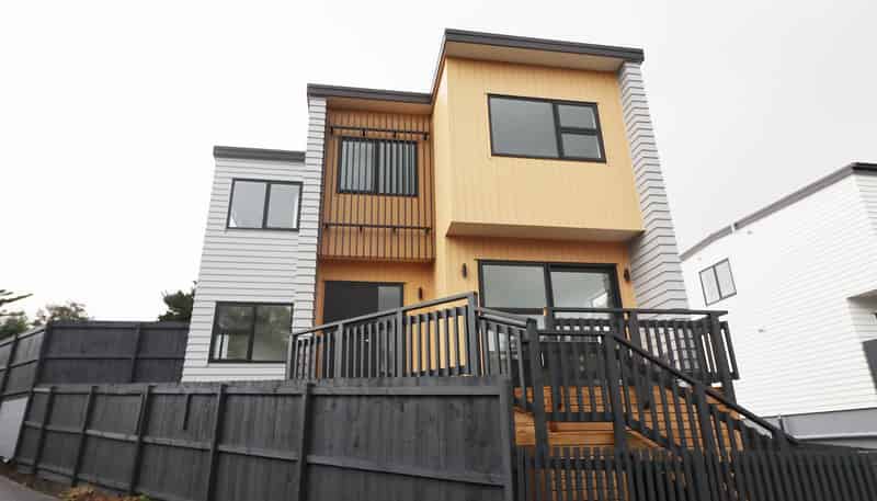 15 Grove Lane, Pakuranga