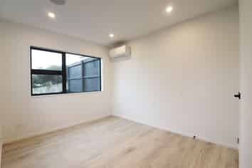 15 Grove Lane, Pakuranga