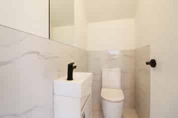 15 Grove Lane, Pakuranga