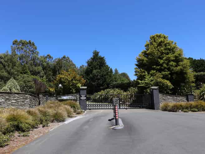 6 Grandview Lane, Acacia Bay