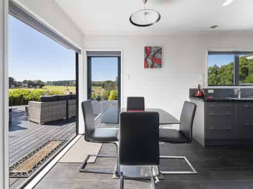 22 Ward Street, Bulls