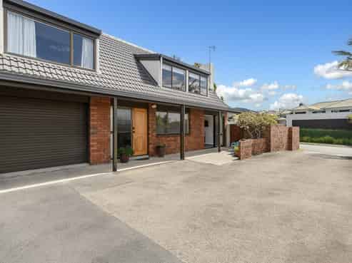 90 Manuwai Drive, Matua