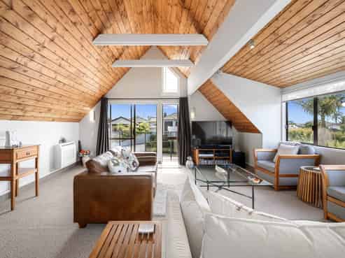 90 Manuwai Drive, Matua