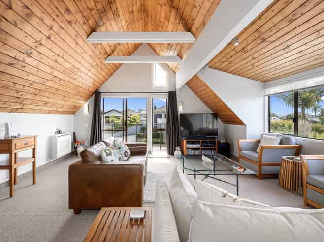 90 Manuwai Drive, Matua