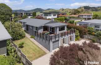 50 The Crescent, Waihi Beach