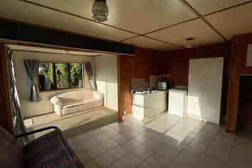 12 Exmouth Road, Northcote