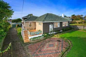 12 Exmouth Road, Northcote