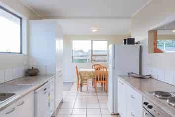 13 Freyberg Crescent, Waikanae Beach